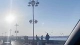 女子看海无意拍下的场景，如电影般闪过人的一生