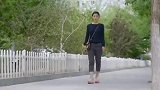 女子恶搞父亲，这还是小棉袄吗