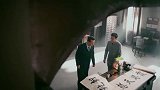霞光：大姨把电话打到办公室，老姨夫神色大乱，赶紧挂断电话