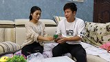 有些人注定一辈子牵挂！前夫来借钱，前妻二话不说拿出80万积蓄