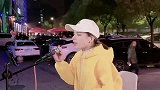 自带声卡的网红美女，一首《再度重相逢》感人肺腑