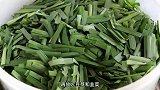 聋人在外国卖炒河粉，每天只卖300碗，来晚就吃不到了