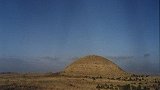 业主花300万买山景房 开窗只见到300个坟头