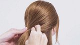 天热了头发太长不好扎，教你一款发型，淑女又大方