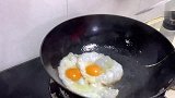 鸡蛋面不是煎个蛋就完事，教你做法和步骤，面汤鲜美味道好