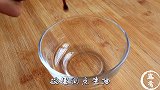 比肉都好吃的“丝瓜炒蛋”，丝瓜翠绿不发黑，大厨详细做法教会你