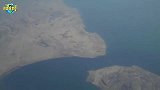 中国军舰遭海盗围困，舰长发出“奇怪”命令，士兵集体收枪