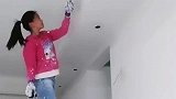 刮腻子的高手，手法娴熟动作行云流水，靠这双手一天收获颇丰