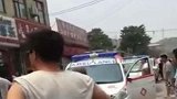 突发！保定一辆大货车失控闯入集市 多人被撞受伤
