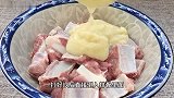 手把手教你做蒜香排骨，做法简单，蒜香浓郁，外酥里嫩吃着真香