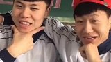小伙找同学去玩游戏，同学却说要好好学习一顿吹牛，结果搞笑了！