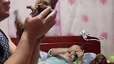 我亲个嘴，你干嘛这么激动啊！