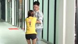 这个小姐姐火了，男友不陪她逛街，于是她做了这件事