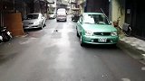 好感人狗狗丢失了6天，被找到时，主人哭了狗狗也哭了