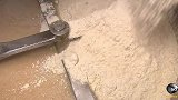 面包点心自动化生产过程，没想到面点工厂是这样的！
