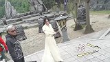 有翡花絮赵丽颖跟着老师学武打动作，怎么就变成花手了呢
