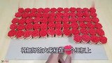 小伙用2万根火柴来烤鱼，过程很残忍，但结果很美味