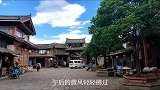 抬头即可见玉龙雪山，这座古镇实在太适合闭关短住