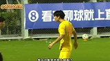 复刻帕雷德斯！河床U17球员爆射替补席
