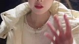 东北女生展示夹子音，一开口好像换了一个人