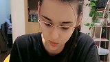 俄罗斯媳妇吃面条，叉子就得这么用，这得啥味