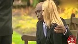 国外恶搞合集，葬礼上帮忙抬棺，结果不可思议发生了