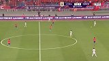 泰山主场球迷集体高喊：下课！崔康熙！