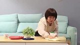 弟弟送来自种花生，姐姐嫌弃送邻居，打开一看邻居赶紧退回