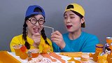 亲子早教：小萝莉吃什么橙色造型的食物