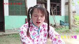 短剧：小伙伴挑战怪味跳跳糖，来福竟然吃到臭袜子味的
