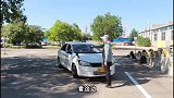 大姨科目二倒车入库练习，离合没掌握好，导致车辆熄火