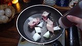 排骨炖什么好吃，排骨炖冬瓜特别好吃，超级开胃
