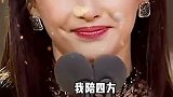 张雨绮李柄熹牵手逛街 男朋友今年才25岁！两人牵手好甜啊，什么时候能体验绮绮子的快乐