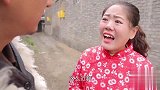 去找小伙问路，没想到小伙是个糊涂虫，太有趣了啊