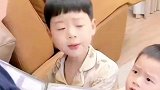 因为儿子的一句话，夫妻两个真的又办了一场婚礼