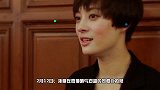 被狗粮齁到了！孙俪印花红棉袄接地气，与邓超手牵手俩夫妻好甜蜜