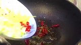 虾尾的家常做法，简单美味，肉质紧实，上桌瞬间就扫光