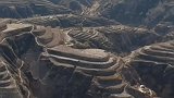 空中视角看黄土高原震撼梯田