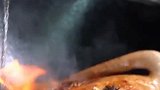 自制的特色“牛肉酱”香气扑鼻哇，搭配小土豆口感一绝