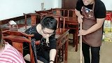 小偷被我的歌声吓跑了，尴尬