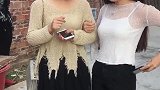 大妹子，该换手机了！