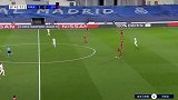 轮流送礼！卡巴克回传力量过小 阿森西奥打门偏离目标