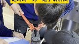 江苏南通：哭笑不得！“熊孩子”拿玩具手铐把妈妈铐进了消防队