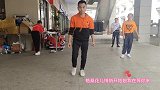 30岁帅哥练习鬼步舞，歌曲好听舞步飘逸，跳起来太有劲了！