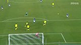 第62分钟斯特拉斯堡球员拉拉射门