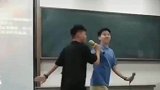 高校男生跳舞活力满满