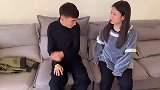 丈夫出轨，妻子主动净身出户，1年后丈夫带娃上门羞辱她，精彩了