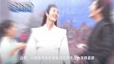 《陈情令》群演加戏!肖战随机表演打到王一博,委屈吐舌不敢反驳