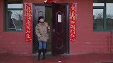 小伙街头搭讪美女，不但没成功反遭训斥，结局太搞笑了