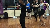 论腿速我只服你，佳佳老师！桑巴的小节奏玩的杠杠的